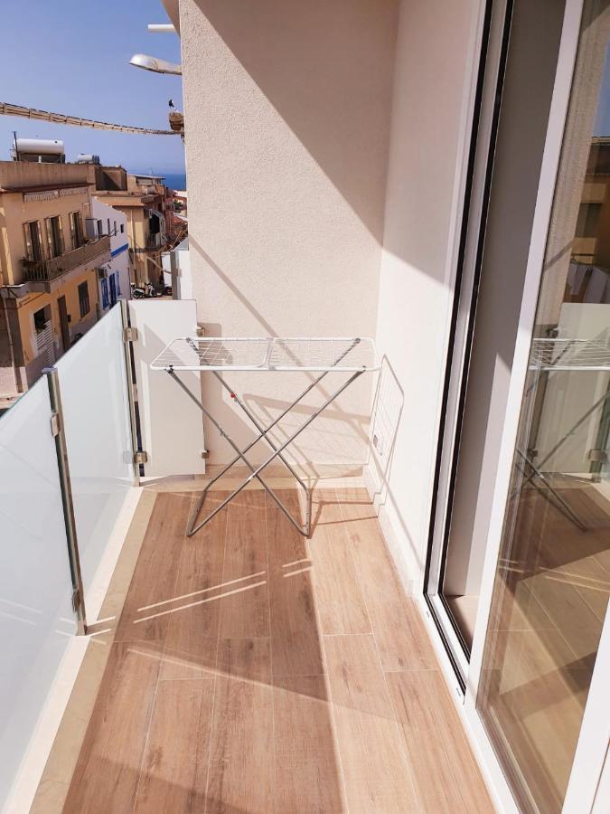 Beach Apartments Marina Di Ragusa Buitenkant foto